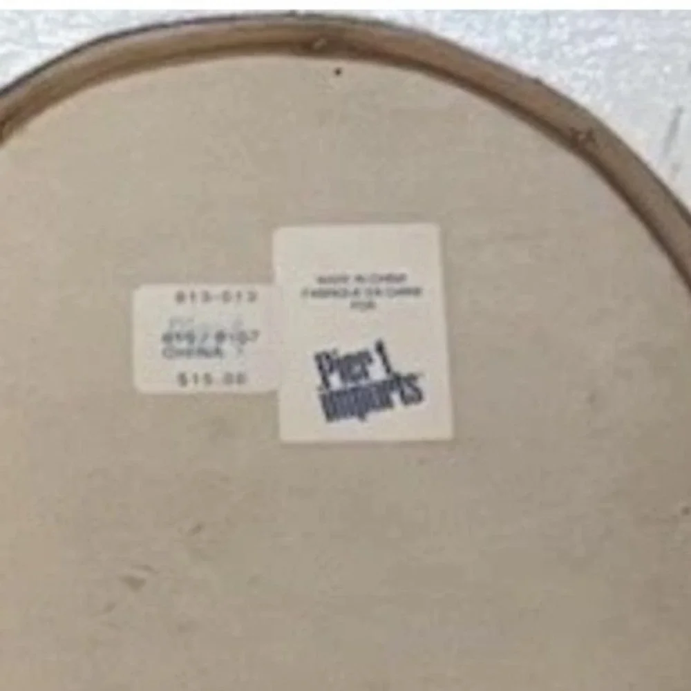 Pier 1 Imports White Wicker Oval Wall Mirror Coastal Cottage Decor 13x10